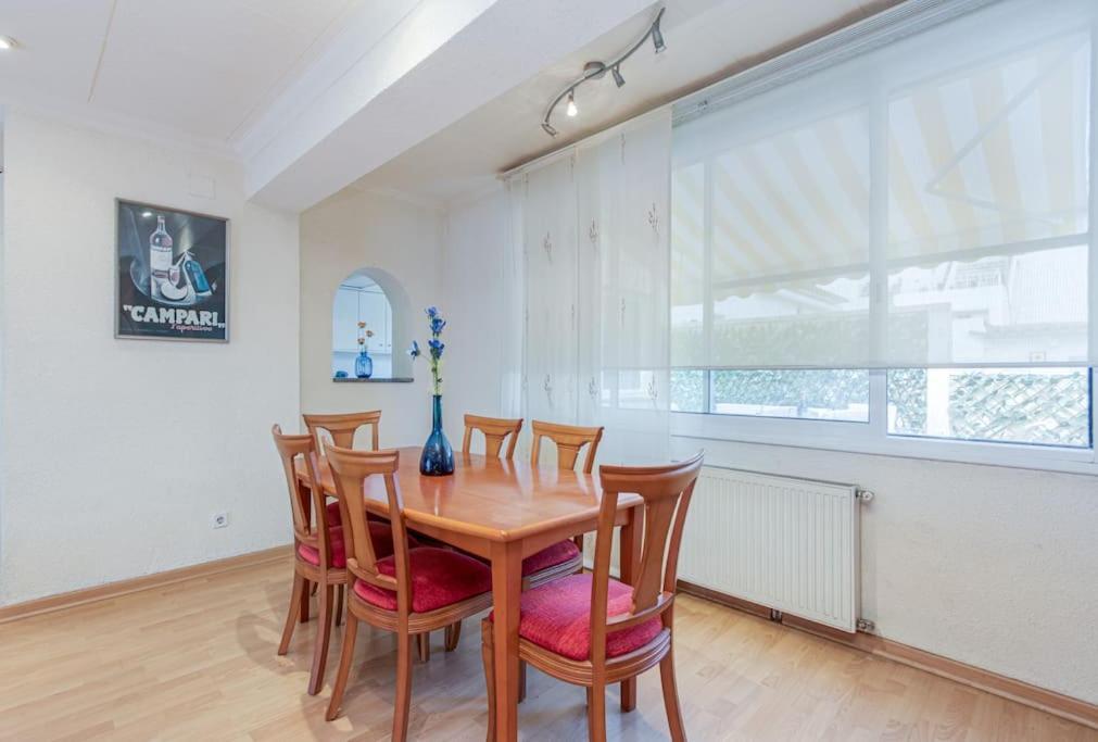 S46-Casa De Vacaciones Climatizada Con Piscina, En El Centro Junto Al Mar, Barbacoa Y Wiifi Empuriabrava Kültér fotó