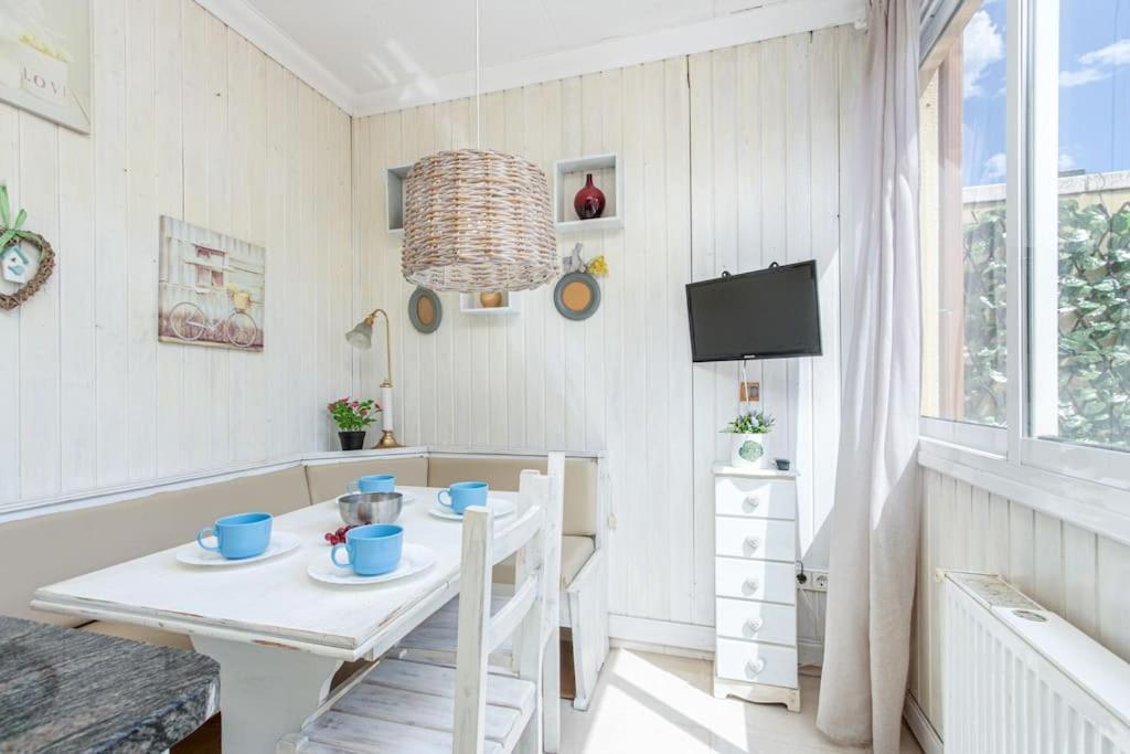 S46-Casa De Vacaciones Climatizada Con Piscina, En El Centro Junto Al Mar, Barbacoa Y Wiifi Empuriabrava Kültér fotó