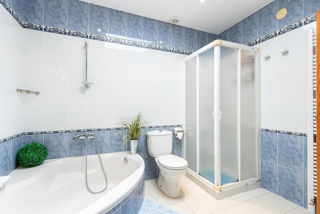 S46-Casa De Vacaciones Climatizada Con Piscina, En El Centro Junto Al Mar, Barbacoa Y Wiifi Empuriabrava Kültér fotó